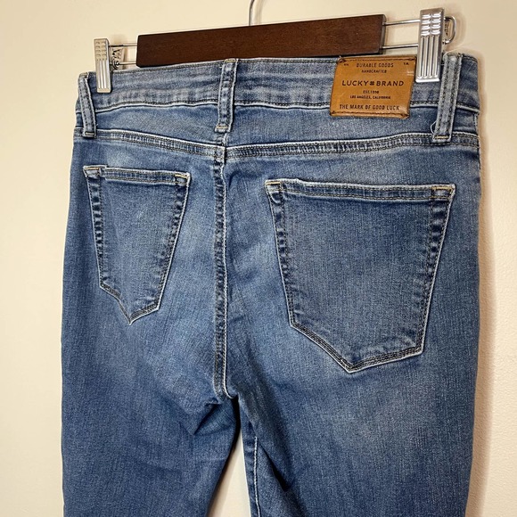 Lucky Brand Womens Lolita Skinny Jeans Mid-Rise Light Wash Raw Hem Size 4 / 27 - Picture 4 of 7